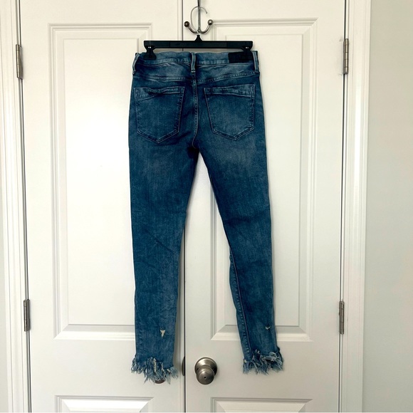 Embellished, distressed skinny jeans - Picture 3 of 3